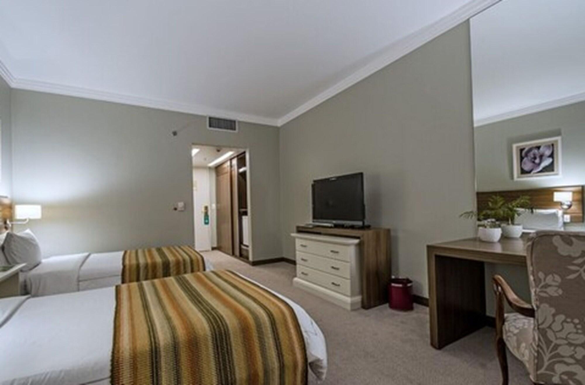 Hotel Transamerica São Paulo Exterior foto A room at the hotel